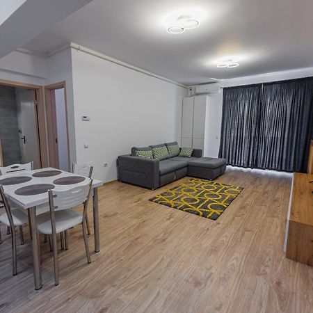 Moonlight Sky Mamaia Apartment Ngoại thất bức ảnh