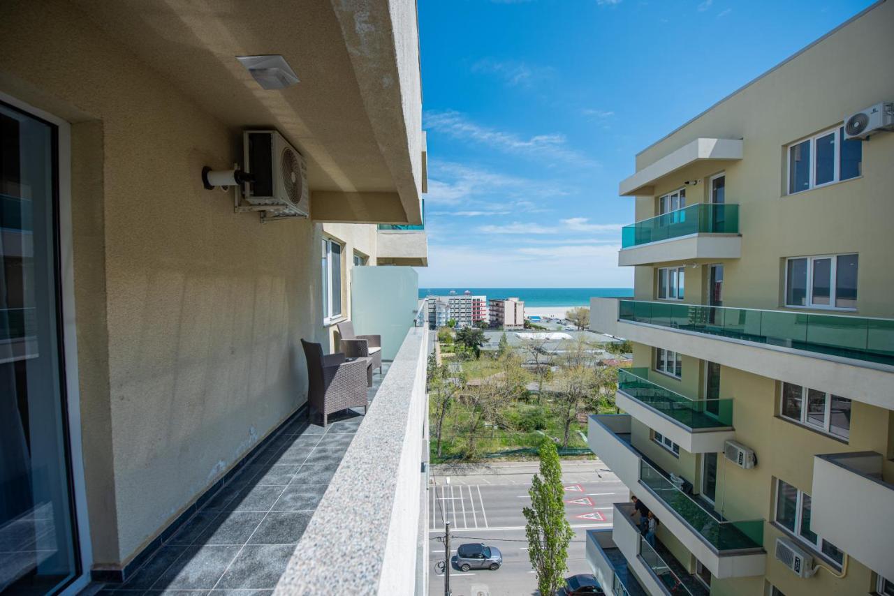 Moonlight Sky Mamaia Apartment Ngoại thất bức ảnh