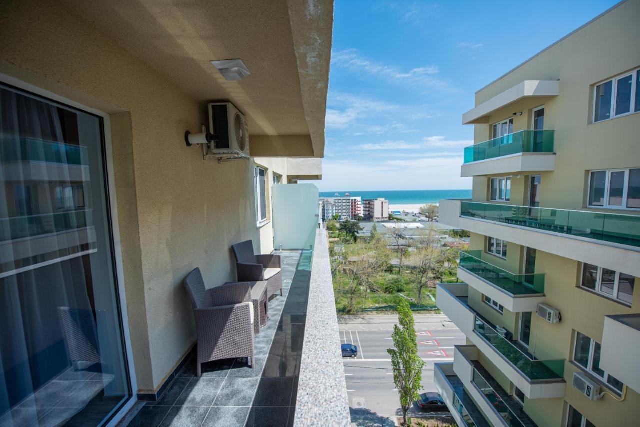 Moonlight Sky Mamaia Apartment Ngoại thất bức ảnh