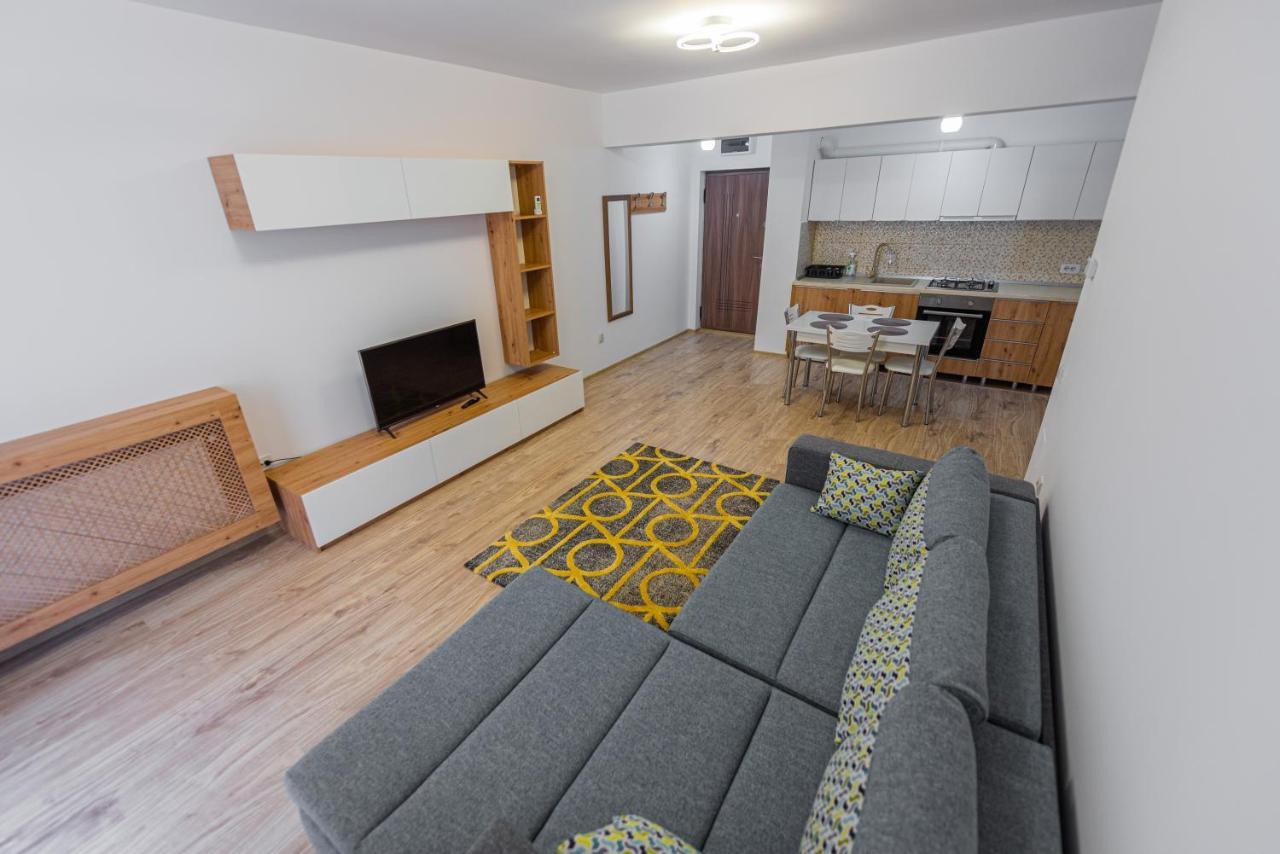 Moonlight Sky Mamaia Apartment Ngoại thất bức ảnh